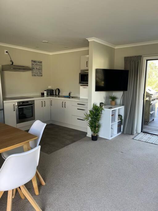 Smiths Place Taupo Exterior photo